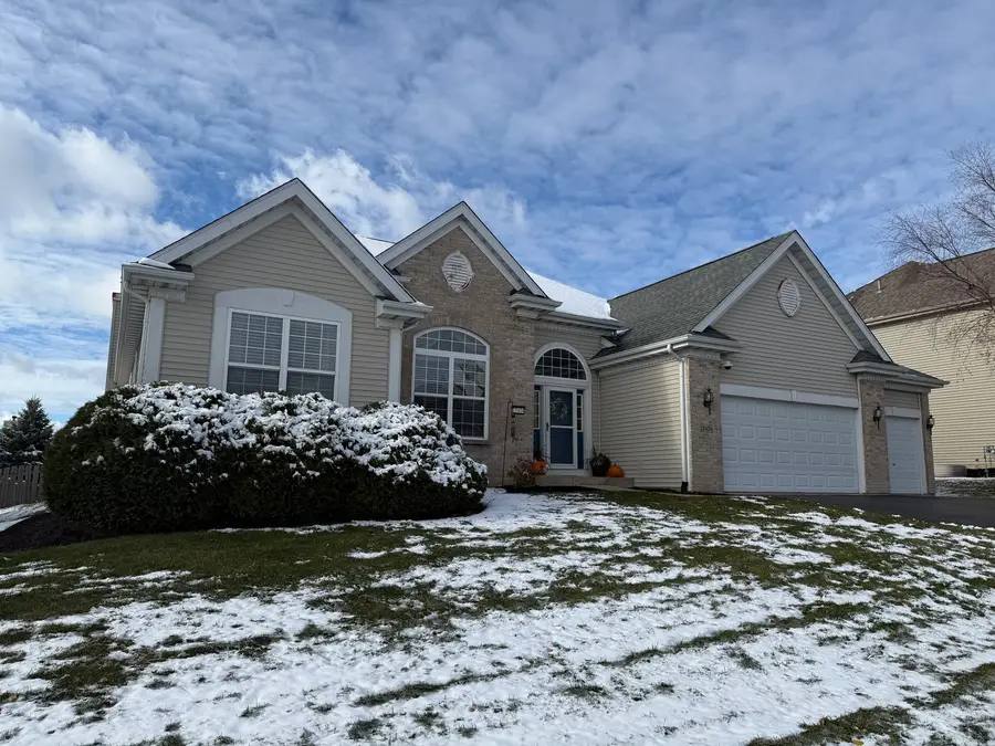 12434 Kings Point Drive, Loves Park, IL 61111 - Image #2