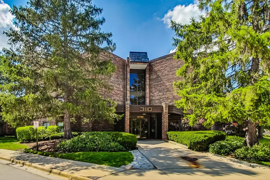 3110 Pheasant Creek Drive #104, Northbrook, IL 60062 - Image #2