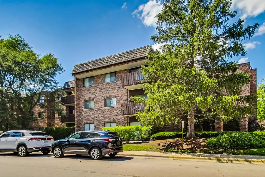 3110 Pheasant Creek Drive #104, Northbrook, IL 60062 - Image #3