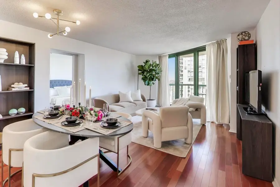 111 W Maple Street #2803, Chicago, IL 60610 - Image #3