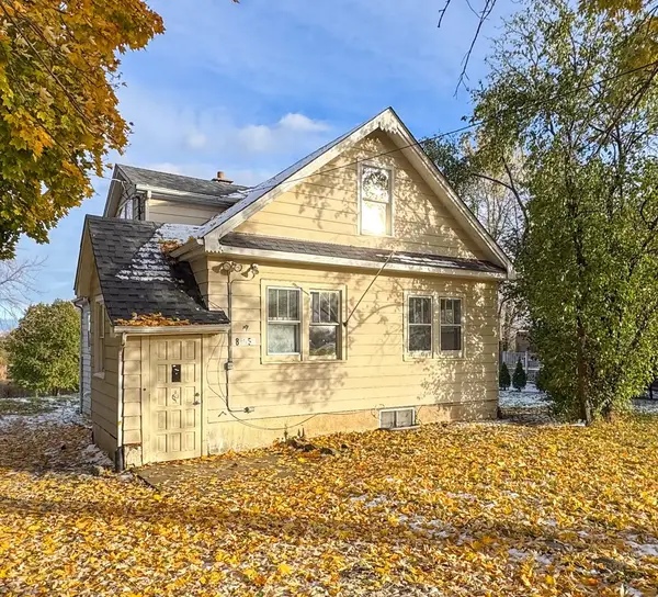 8S057 S Vine Street, Burr Ridge, IL 60527