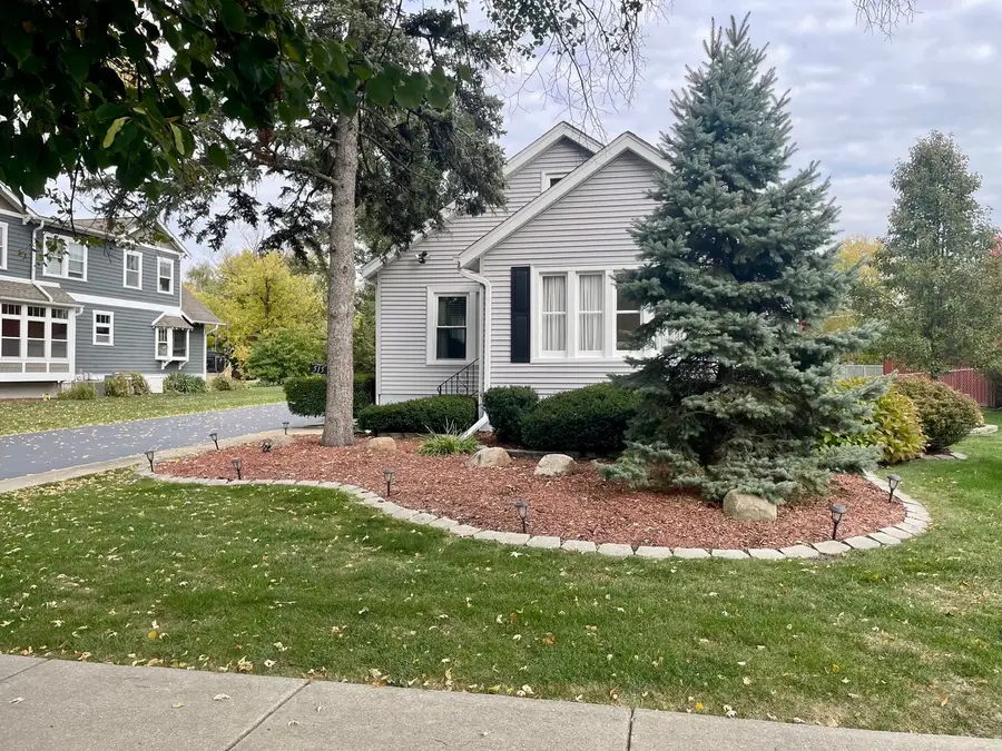 515 S Oakland Avenue, Villa Park, IL 60181 - Image #2