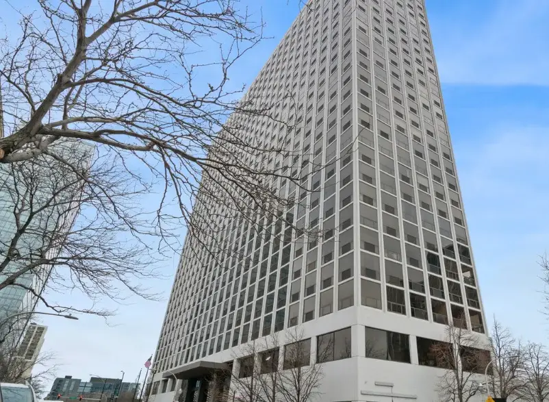 4343 N Clarendon Avenue #402, Chicago, IL 60613 - Image #2