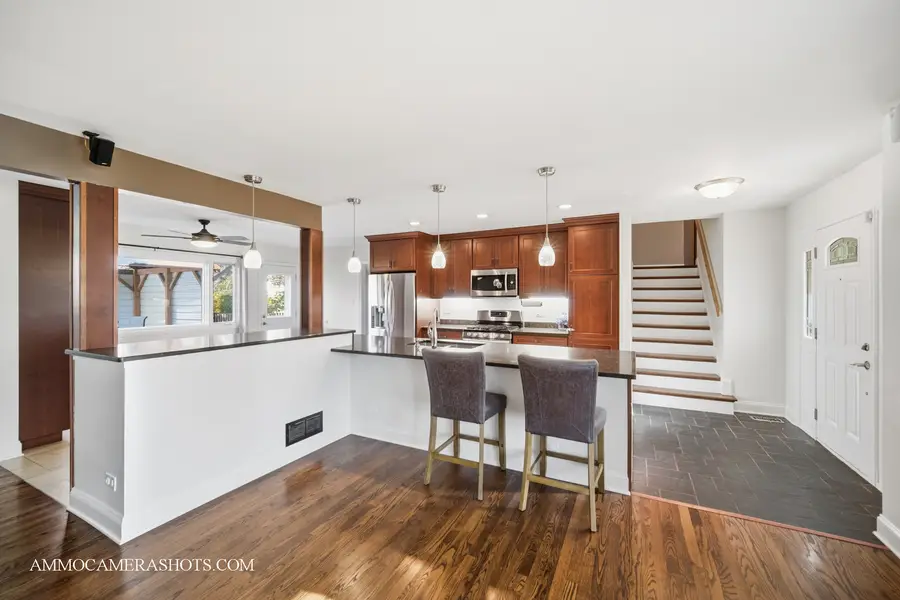 449 N Wesley Drive, Addison, IL 60101 - Image #2