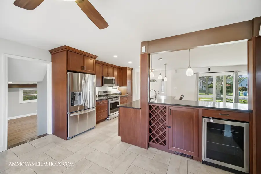 449 N Wesley Drive, Addison, IL 60101 - Image #3