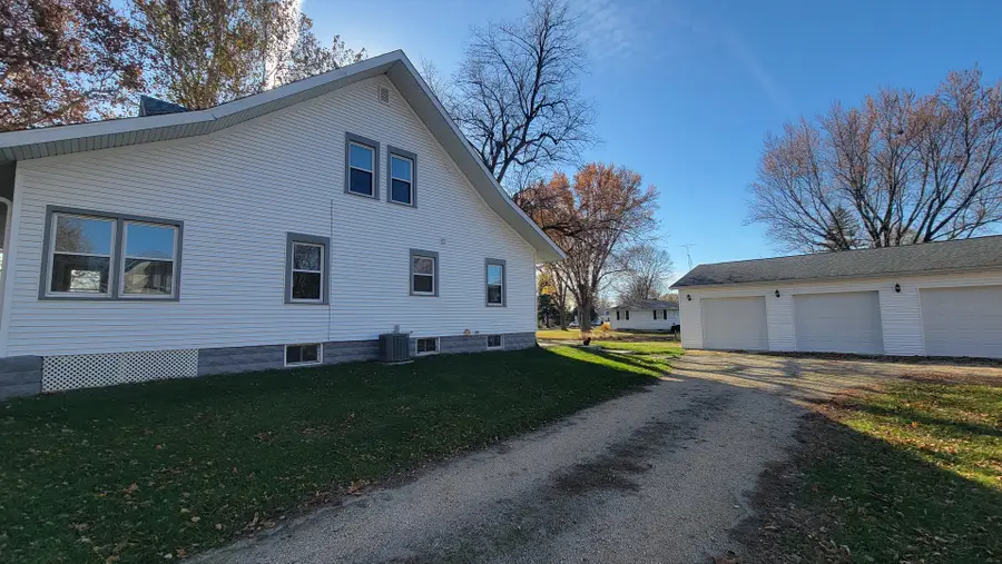 143 S State Street, Franklin Grove, IL 61031 - Image #3