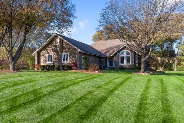 6112 Misty Pine Court, Crystal Lake, IL 60012