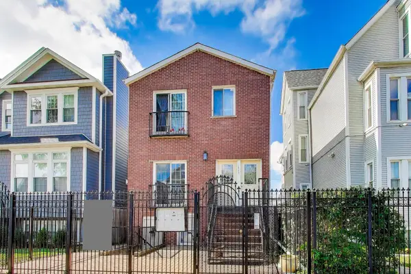 1940 N Ridgeway Avenue #2, Chicago, IL 60647