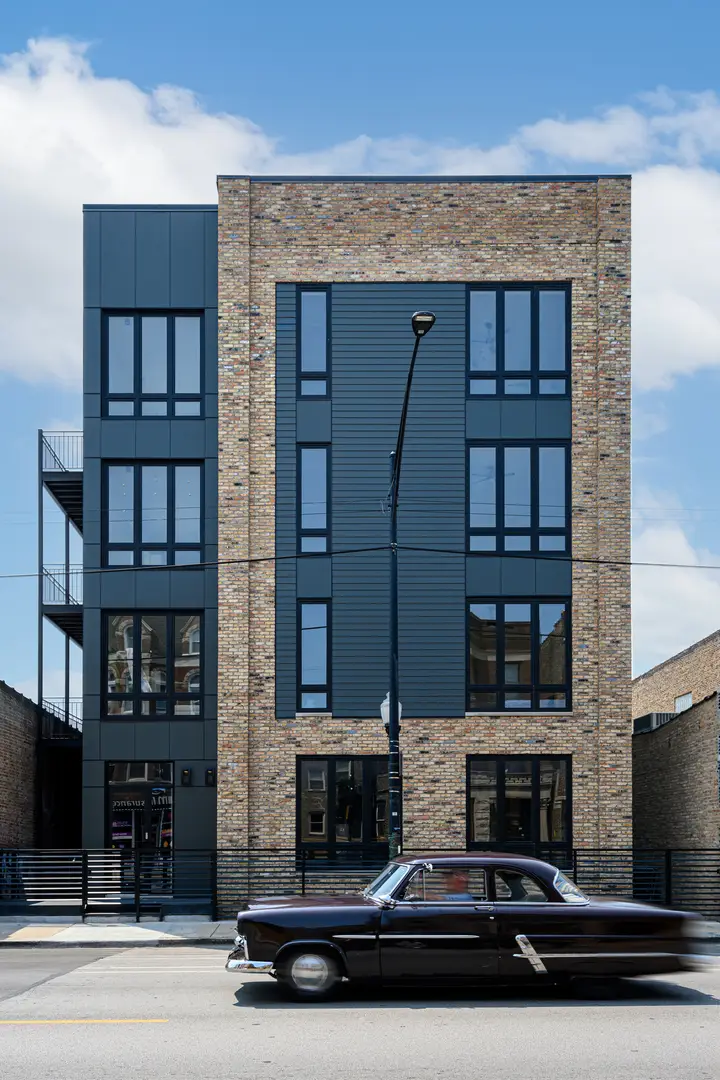 2135 W Cermak Road #2S, Chicago, IL 60608 - Image #1