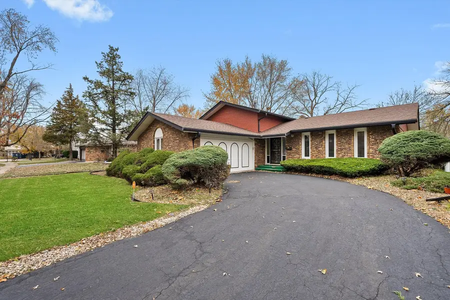 17731 Larkspur Lane, Homewood, IL 60430 - Image #2