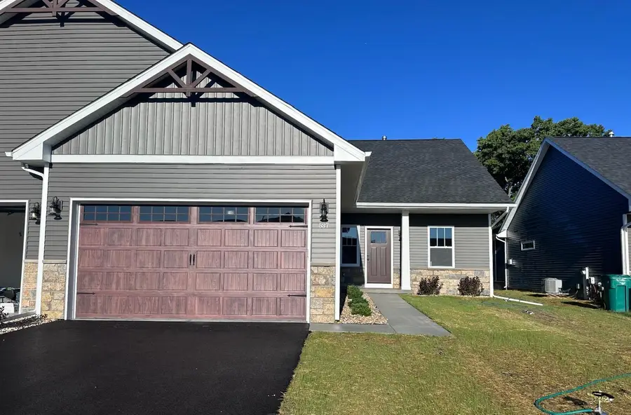 615 Anjali Court, Sycamore, IL 60178 - Image #2