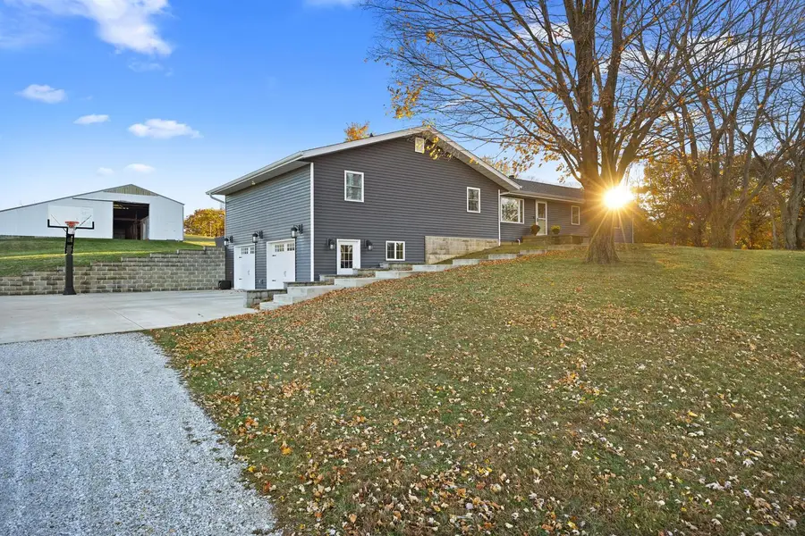 15945 Gresham Road, Mackinaw, IL 61755 - Image #2