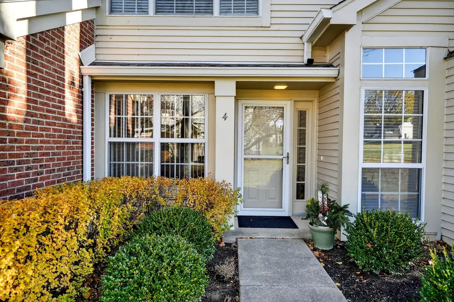 370 Ashford Circle #4, Bartlett, IL 60103 - Image #3