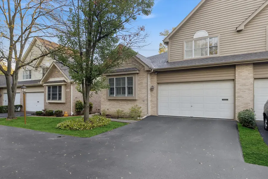 315 Regal Court, Clarendon Hills, IL 60514 - Image #2