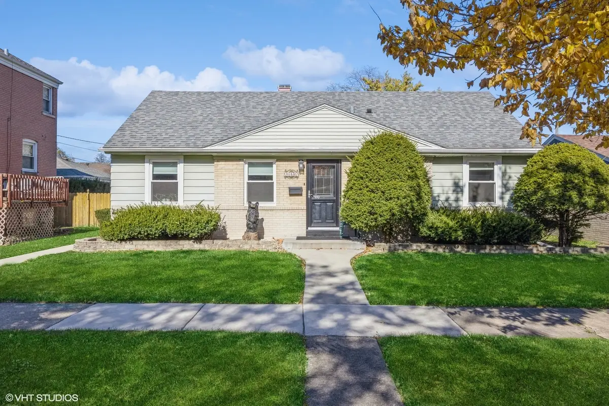 Address Withheld By Seller, Brookfield, IL 60513 - Image #1