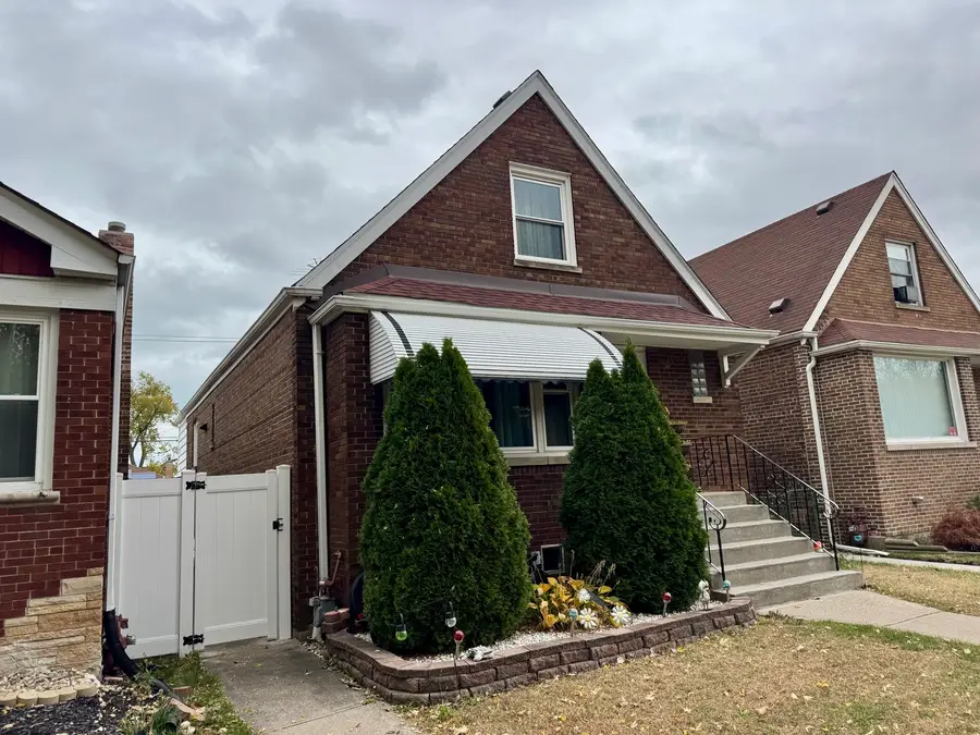 10631 S Avenue D, Chicago, IL 60617 - Image #2