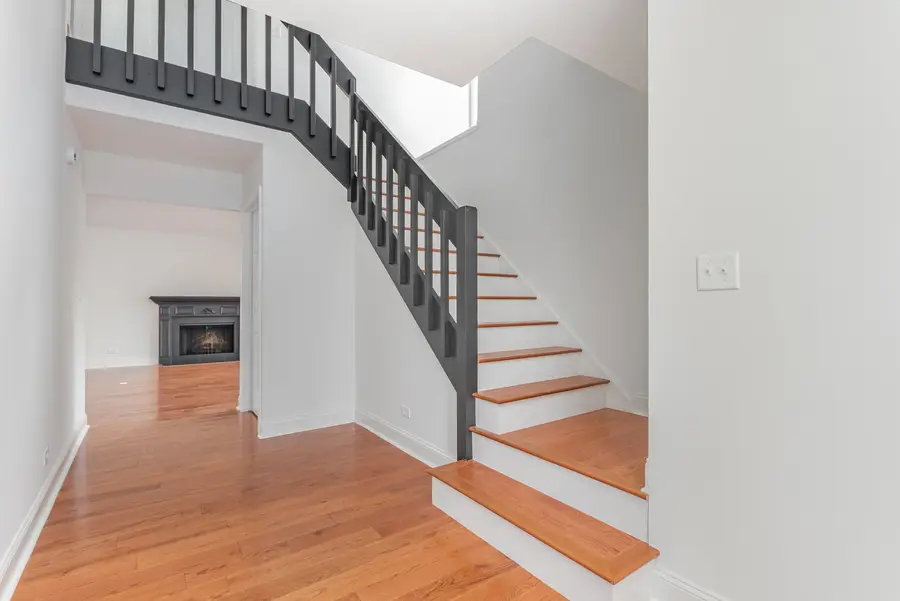 1598 Kirkwood Drive, Geneva, IL 60134 - Image #2