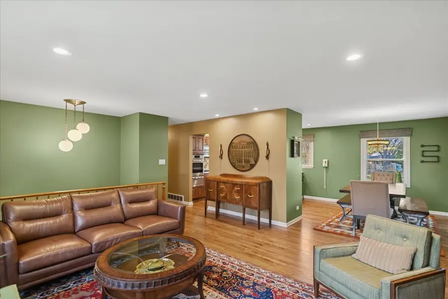 15342 W Clover Lane, Libertyville, IL 60048 - Image #3