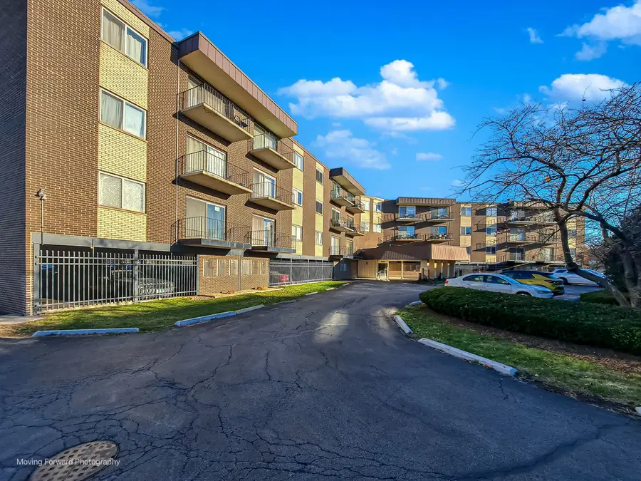 9820 S Pulaski Road #314, Oak Lawn, IL 60453 - Image #3