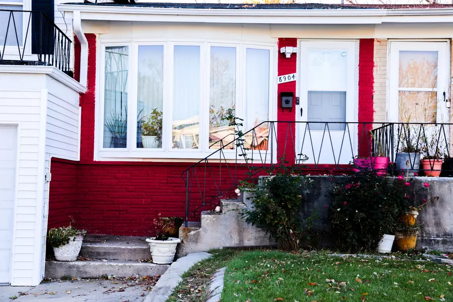 8904 Robin Drive, Des Plaines, IL 60016 - Image #3