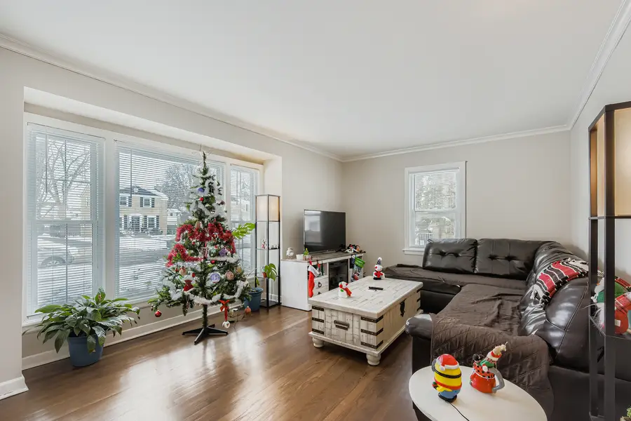 1433 Bristol Avenue, Westchester, IL 60154 - Image #3