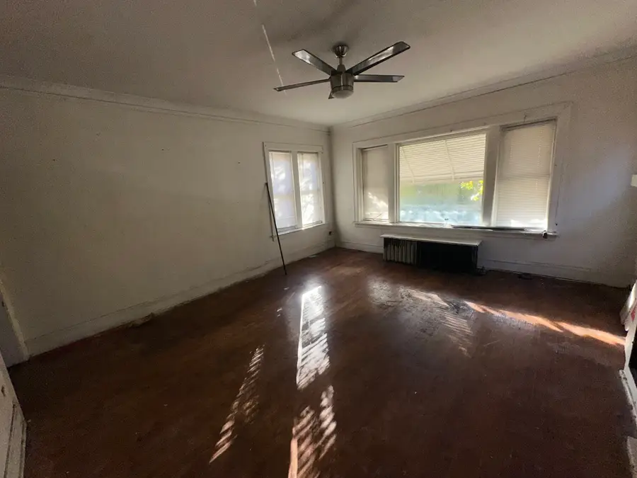 8039 S Ingleside Avenue, Chicago, IL 60619 - Image #3