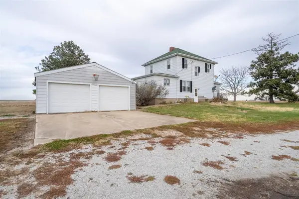 28234 N 1600 East Road, Gridley, IL 61744