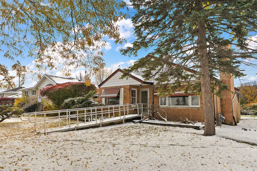 Address Withheld By Seller, Chicago Ridge, IL 60415 - Image #3