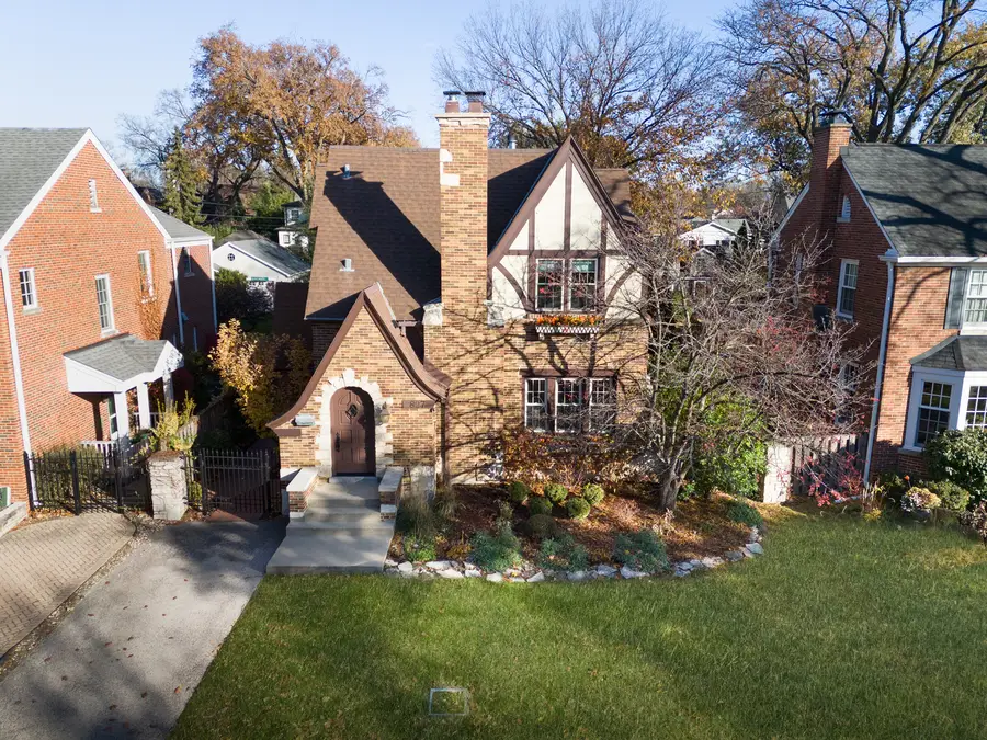 Address Withheld By Seller, Park Ridge, IL 60068 - Image #2