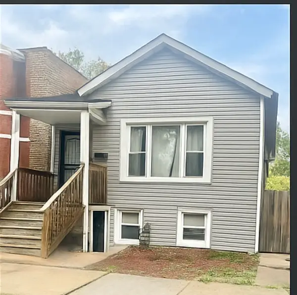 3450 W Walnut Street, Chicago, IL 60624