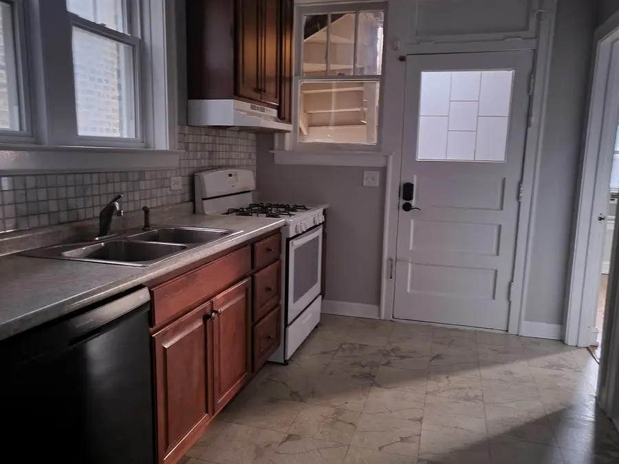 4831 Lee Street, Skokie, IL 60077 - Image #3