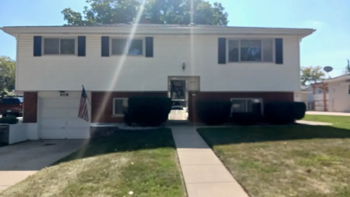 433 W Diversey Avenue, Addison, IL 60101 - Image #1