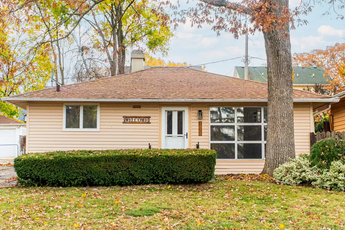 1826 S 3rd Place, Saint Charles, IL 60174 - Image #1