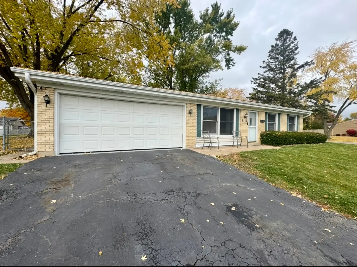 8112 S Applewood Court, Hanover Park, IL 60133 - Image #1