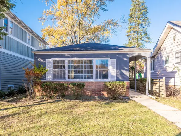 2424 Cowper Avenue, Evanston, IL 60201