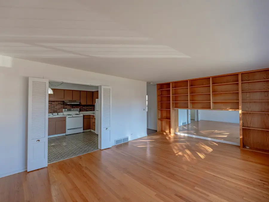 2424 Cowper Avenue, Evanston, IL 60201 - Image #3