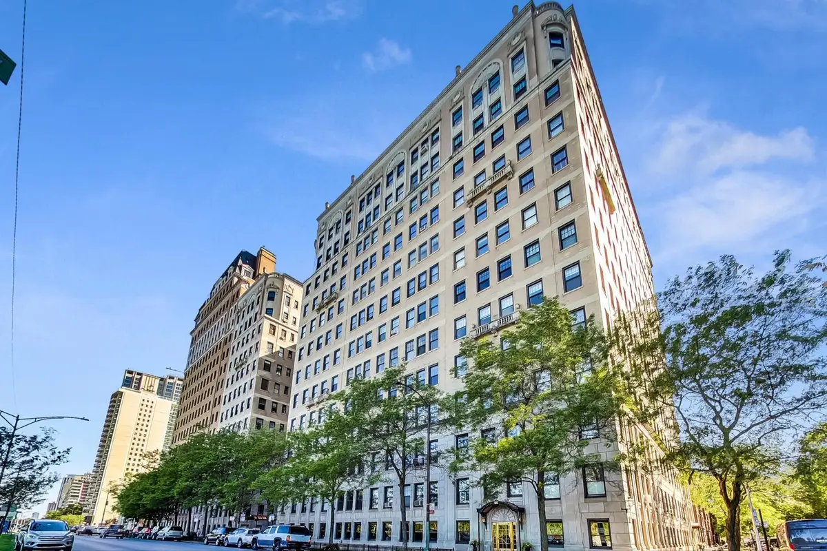 3530 N Lake Shore Drive #10A, Chicago, IL 60657 - Image #1