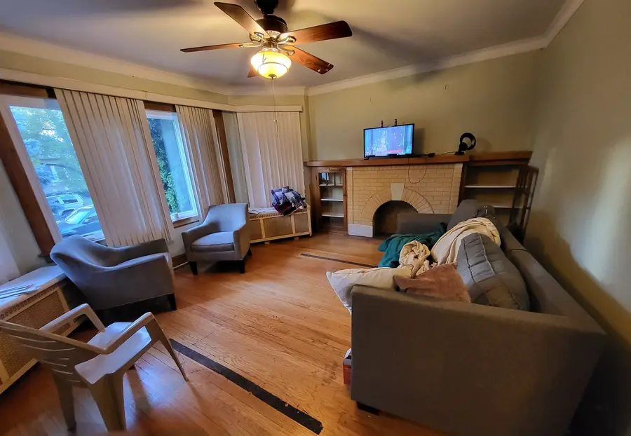 2939 N Lotus Avenue, Chicago, IL 60641 - Image #2