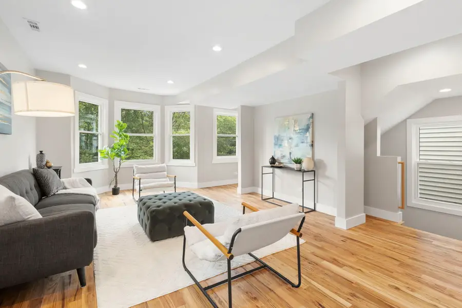 6129 N Ravenswood Avenue, Chicago, IL 60660 - Image #3