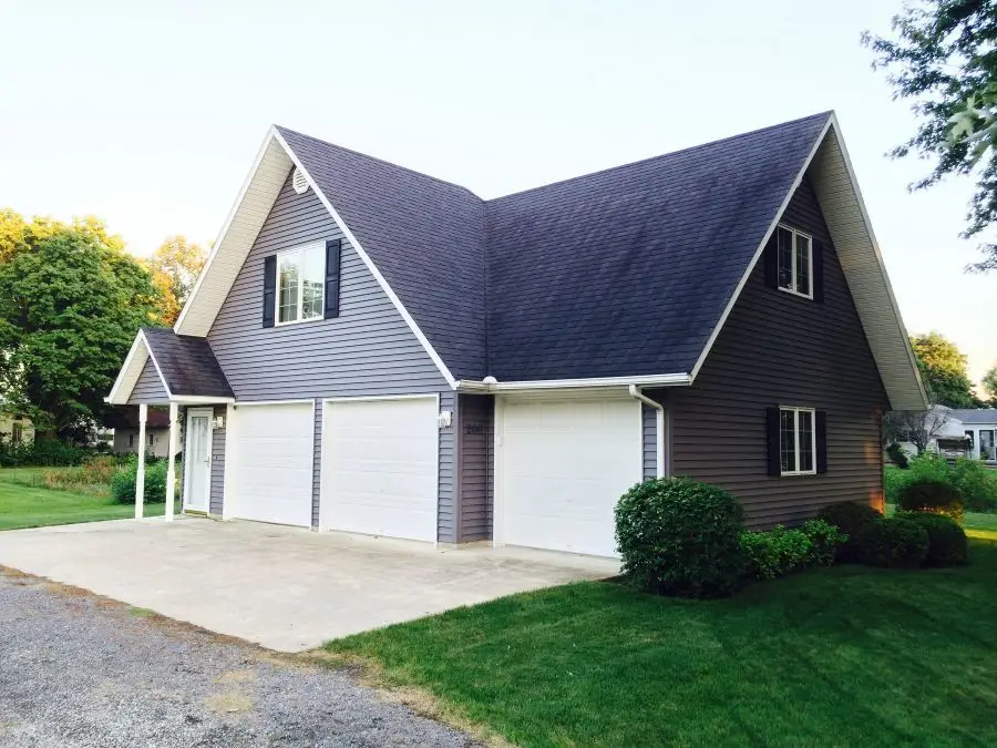 206 S Cherry Street, Crescent City, IL 60928 - Image #1