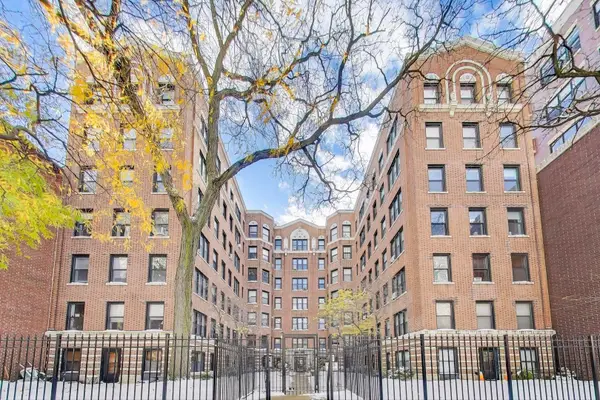 725 W Sheridan Road #10E, Chicago, IL 60613