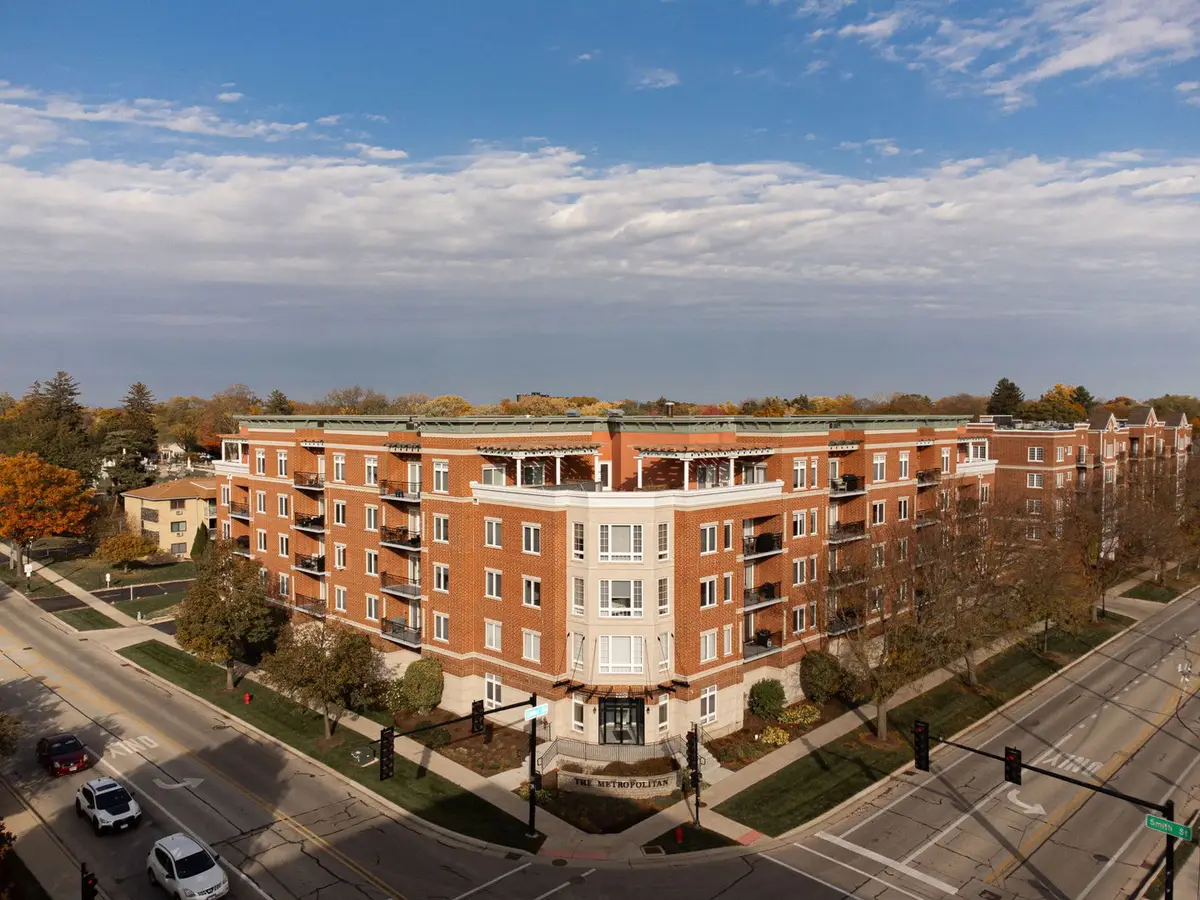 235 N Smith Street #412, Palatine, IL 60067 - Image #1
