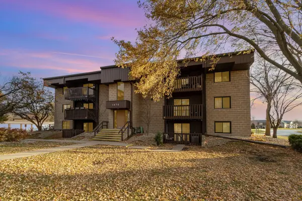 1472 N Rock Run Drive #1B, Crest Hill, IL 60403