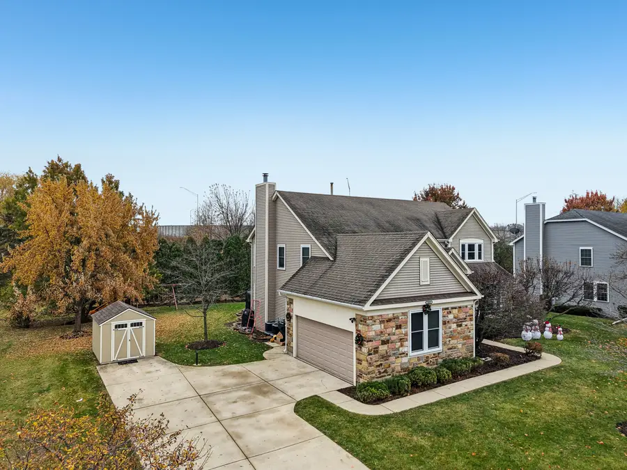 14355 Spring Meadow Court, Libertyville, IL 60048 - Image #2