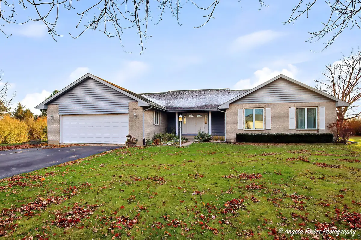 23209 Cals Court, Harvard, IL 60033 - Image #1