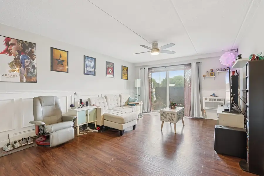 586 Fairway View Drive #1A, Wheeling, IL 60090 - Image #3