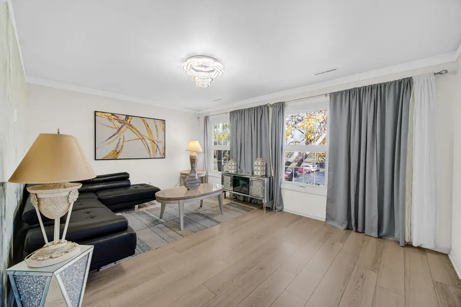 521 Coventry Lane #12, Crystal Lake, IL 60014 - Image #2