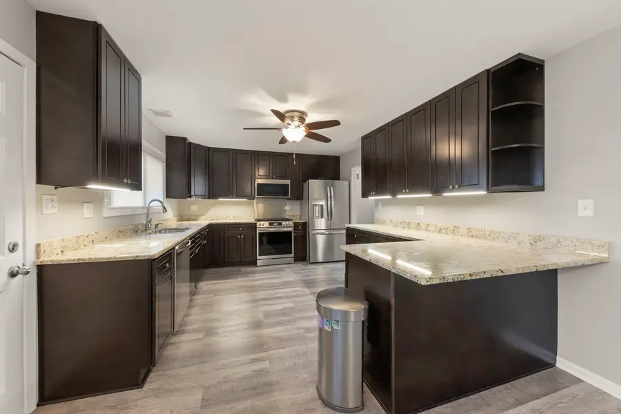 852 Napa Street, Carol Stream, IL 60188 - Image #3