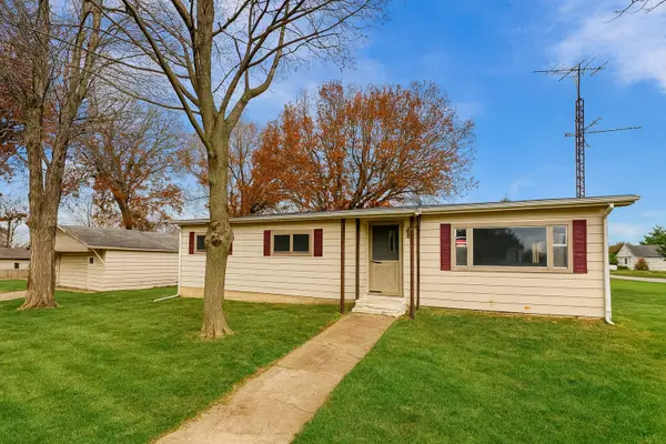 411 S Davis Street, Seatonville, IL 61359