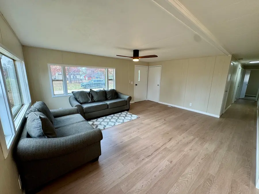 411 S Davis Street, Seatonville, IL 61359 - Image #3